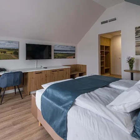 Kistücsök Food&room Balatonszárszó