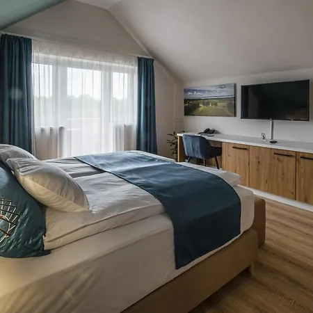 Kistuecsoek Food & Bed & Breakfast Balatonszemes