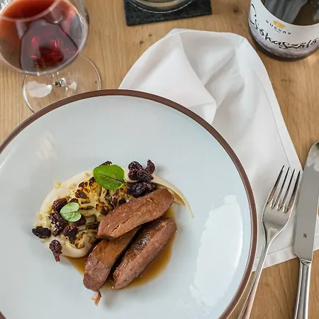 Kistuecsoek Food & 4* Balatonszárszó