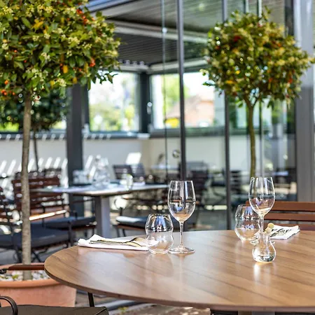 Kistuecsoek Food & Hotel Balatonszárszó