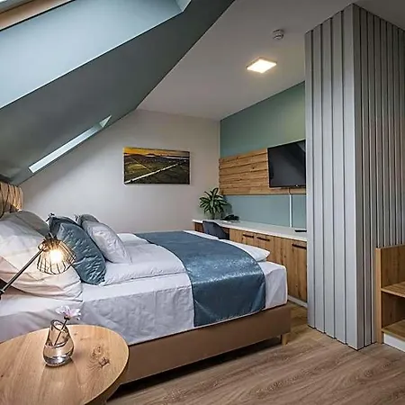 Kistuecsoek Food & 4* Balatonszárszó