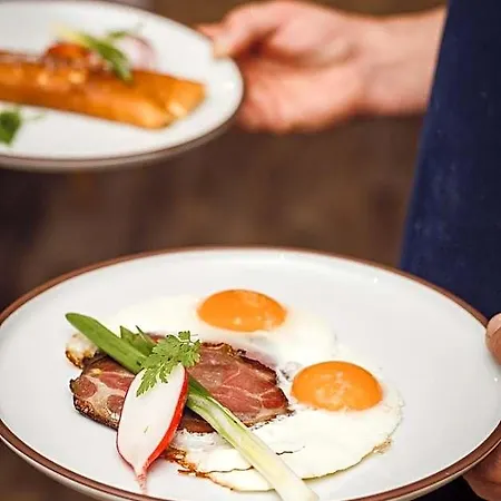 Hotel Kistuecsoek Food & 4*