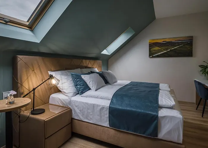 Kistuecsoek Food & Hotel