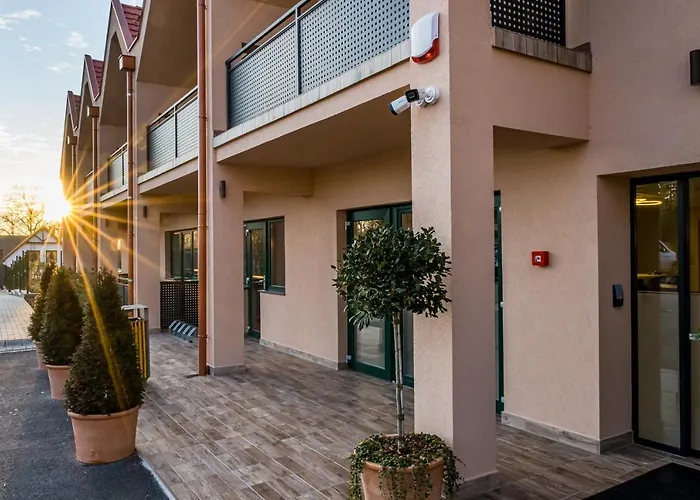 Hotel Kistuecsoek Food & Balatonszemes
